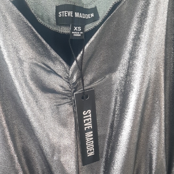 NWT Steve Madden Silver Jumpsuit💋Adjustable Straps/Elastic Waist Sz XS - Picture 3 of 12